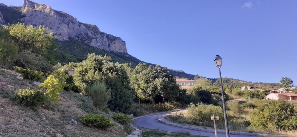 Les Terrasses Du Paradis Hotel Orpierre Екстериор снимка